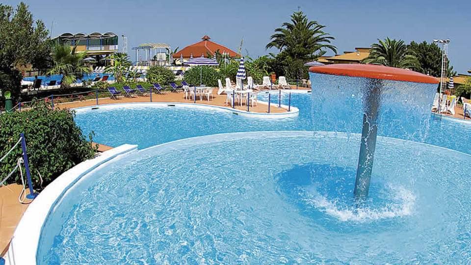 טרופאה La Pace Village Residence Club מראה חיצוני תמונה